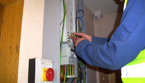 licensed electrical contractor
